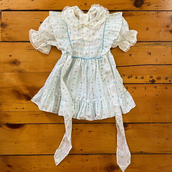 Vintage Girls dress - Picture 1 of 6